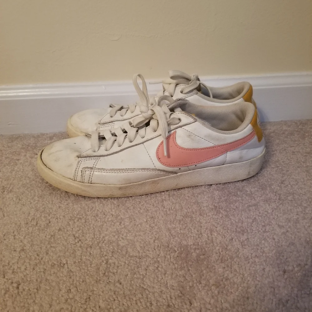 Nike blazer low le - Picture 2 of 5